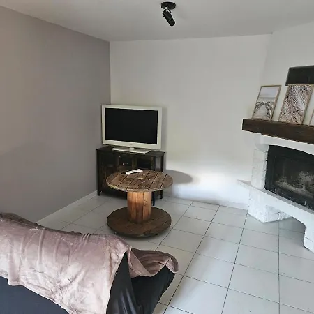 La Campagne A La 5 Couchages Parking Jardin 아파트 *